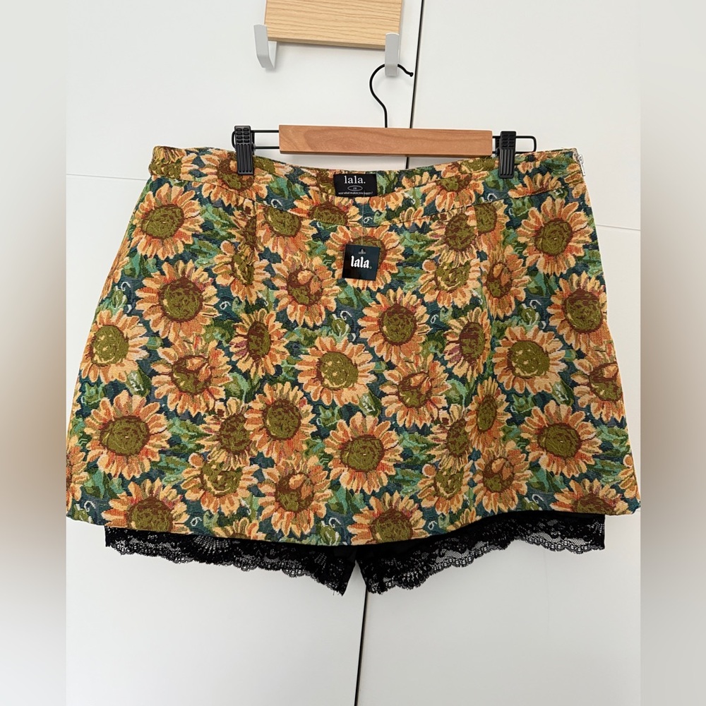 🌻 Dressed in LaLa sunflower jacquard skort with lace shorts